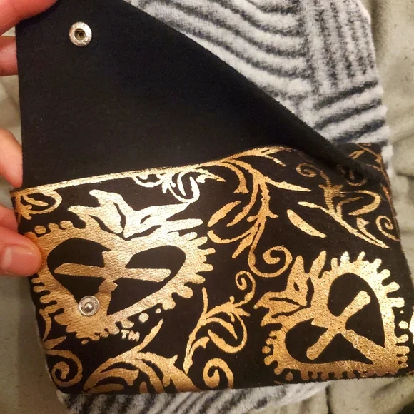 🌟 HP 🌟 NWOT Beautiful Virgins, Saints & Angels Jewelry Pouch Or ID Pouch - Picture 6 of 6